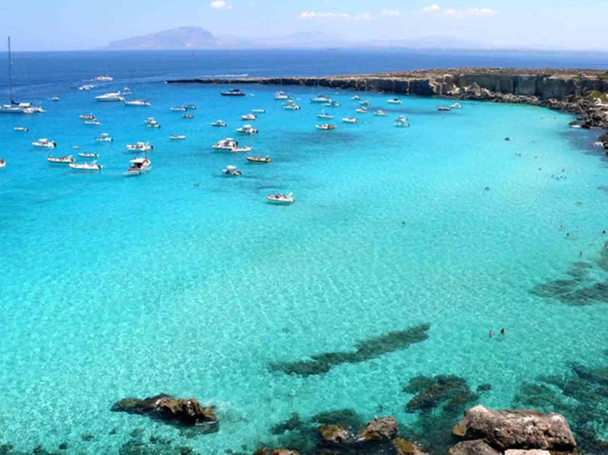 La Casa di Peppe Apartment Favignana Bagian luar foto